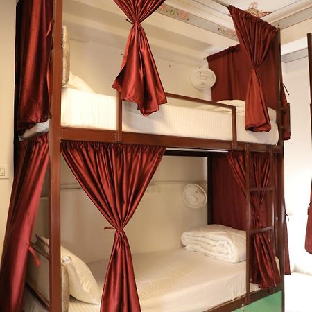 Hostel Funky Bunky Udaipur Exterior foto